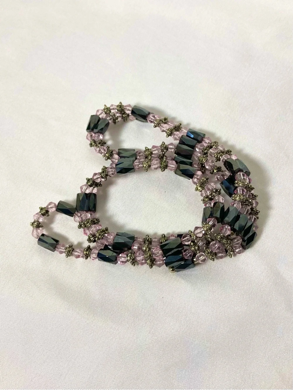 38” inches String of Black Magnetic Beads And Transparent Plastic Pink Beads
